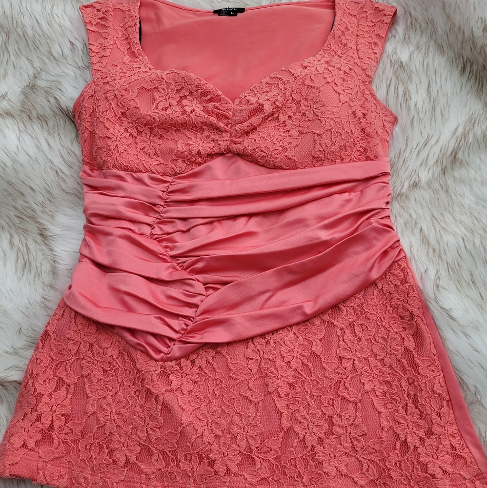 Beautiful top Large